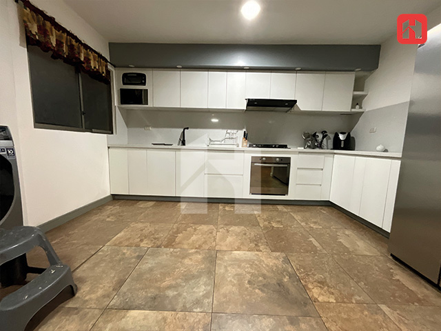 Arriendo en Cuenca Departamento amoblado– Sector Av. 12 de Octubre (AR4160)