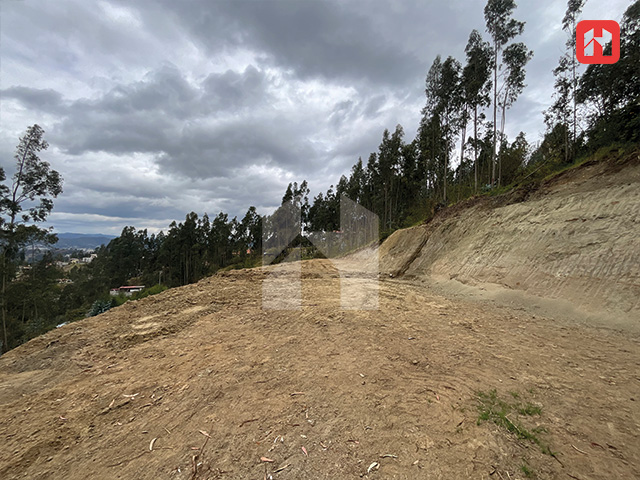 Vendo terreno en #Cuenca – Sector La Dolorosa de Ricaurte (ST4161)