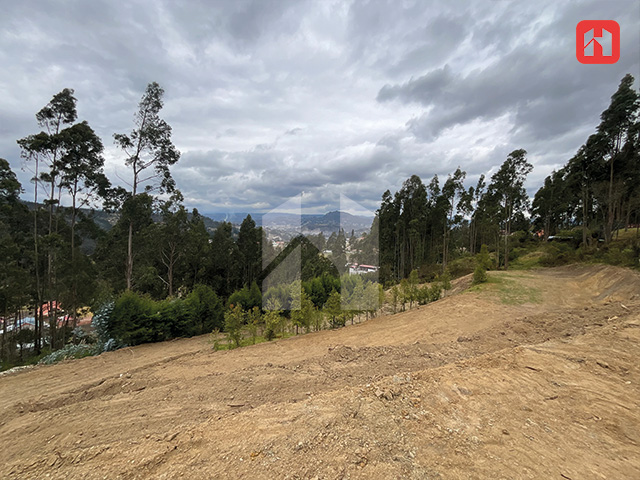 Vendo terreno en #Cuenca – Sector La Dolorosa de Ricaurte (ST4161)