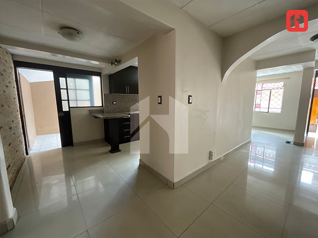 Arriendo hermosa Casa en Cuenca – Sector Av. Pumapungo (AR3853)